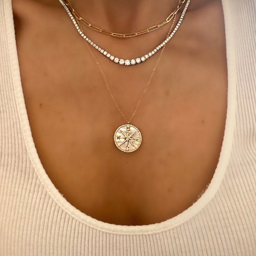 New! 14k and diamond compass pendant - Picture 3 of 11
